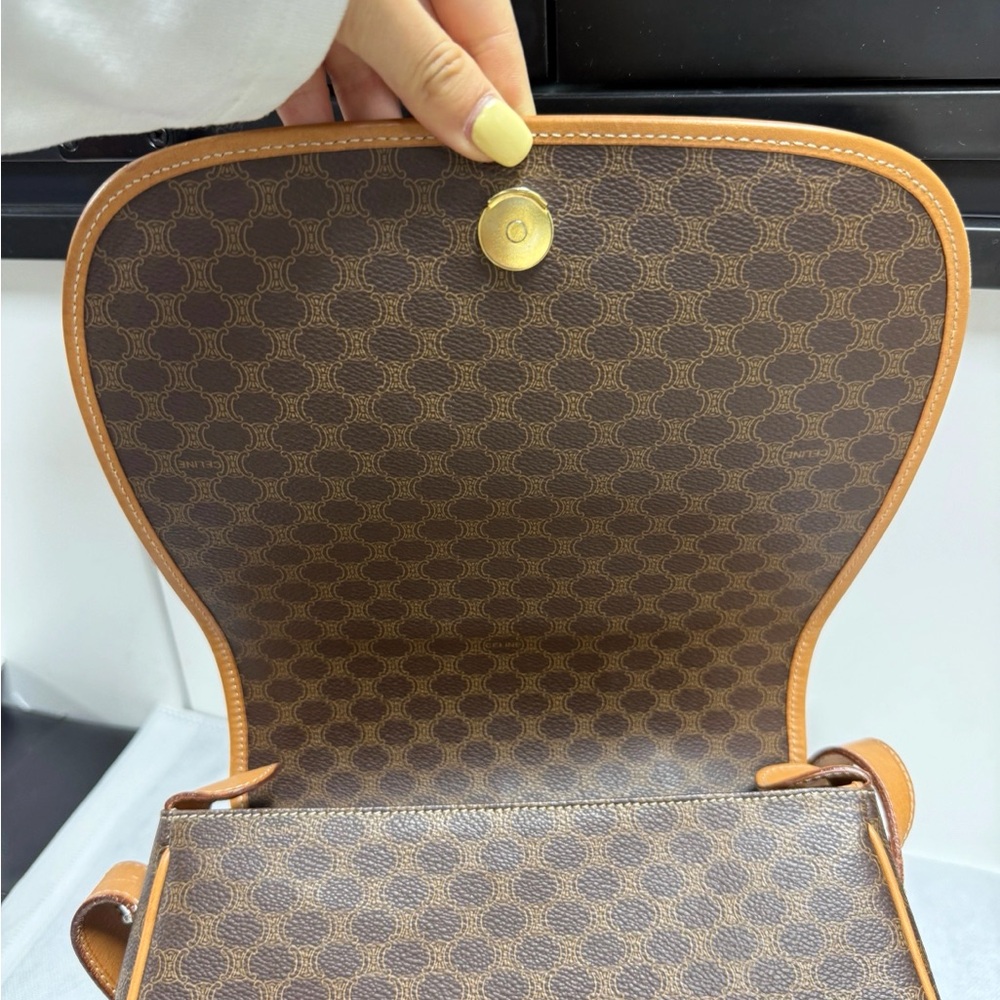 Celine Tan Leather Interior Bag - Picture 11 of 16